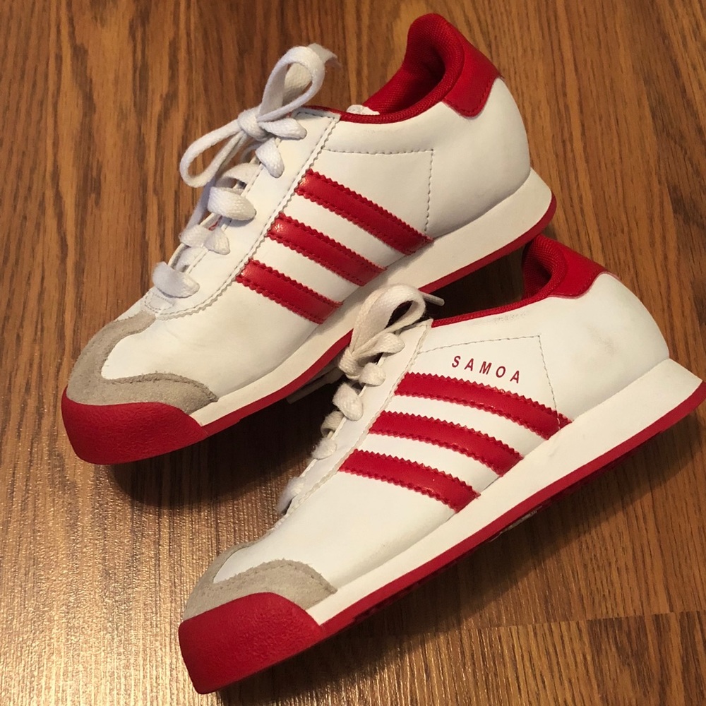 Adidas Original ortholite kids laced up sneakers